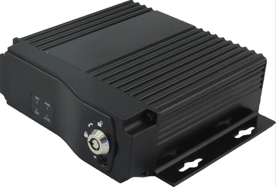 MDVR 4G GPS Vehicle CCTV camera system for bus truck sd card storage